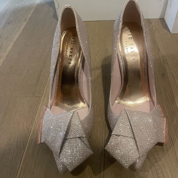 Ted Baker Size 37.5 - Picture 1 of 4